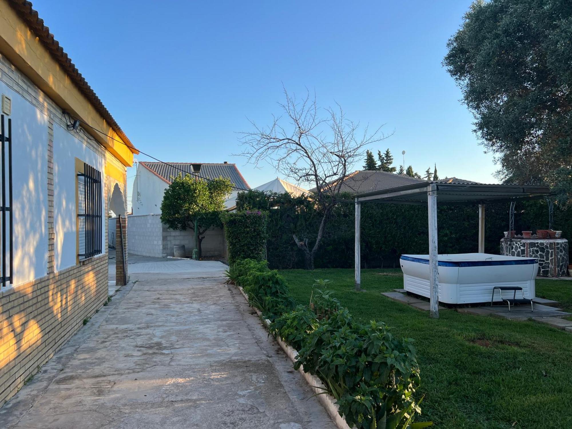Chalet Piscina Jakuzzi Sevilla Hacienda de Tarazona Bagian luar foto